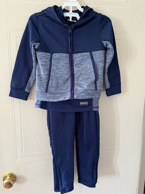 Oshkosh Matching Set (3 piece) 4T